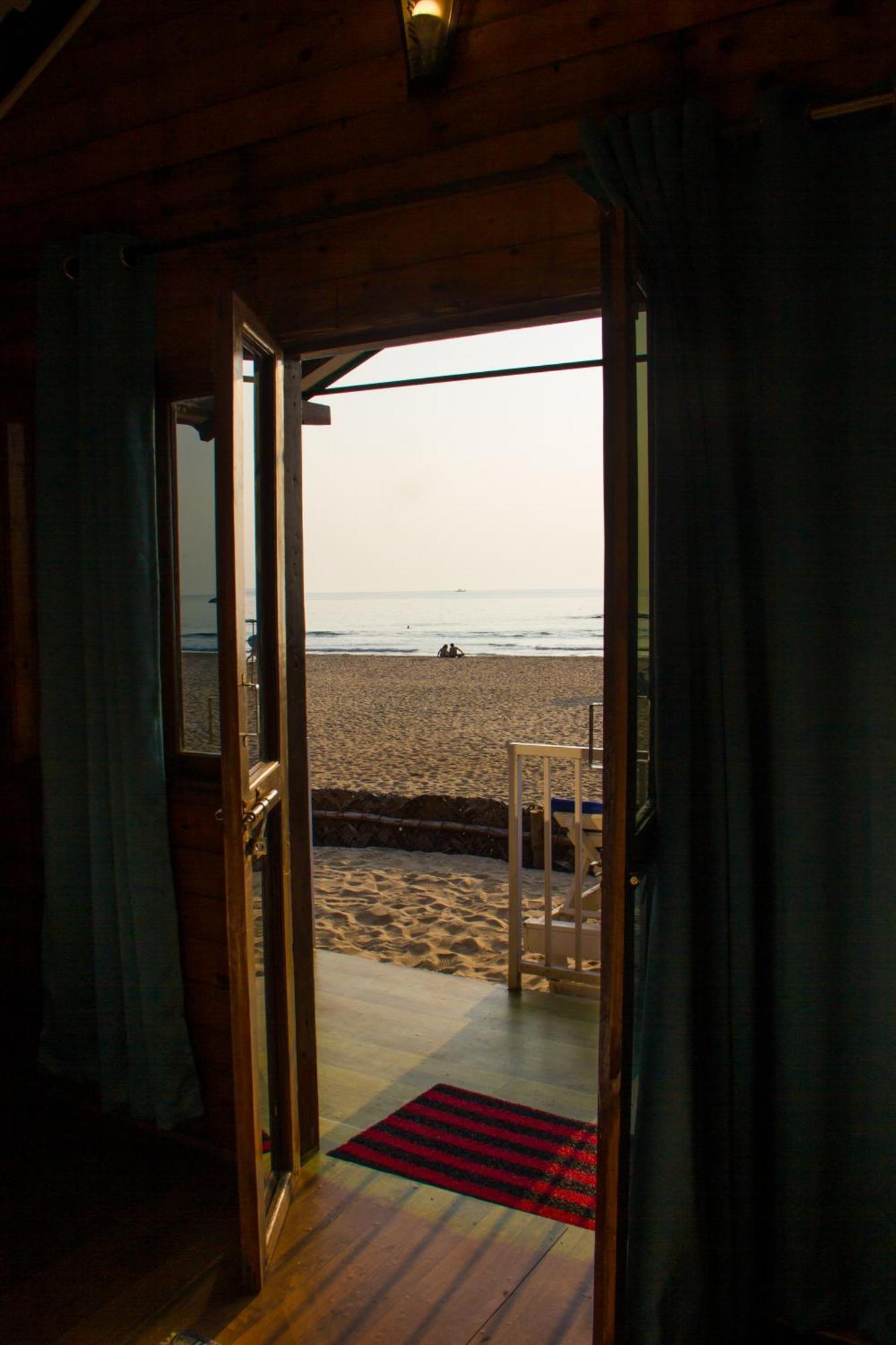 New Common Home Agonda Room photo