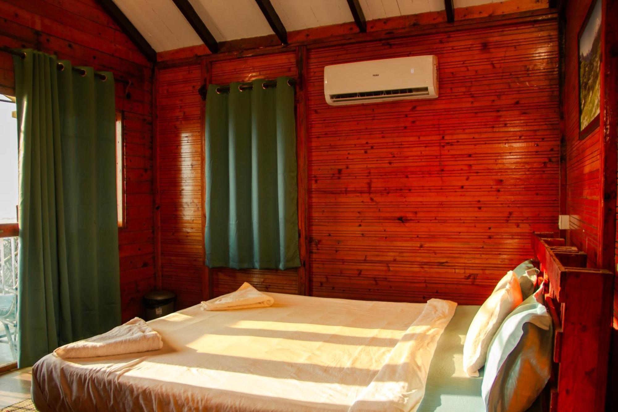 New Common Home Agonda Room photo